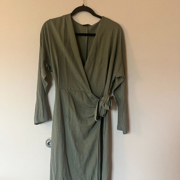 Massimo Dutti wrap dress - Picture 1 of 2